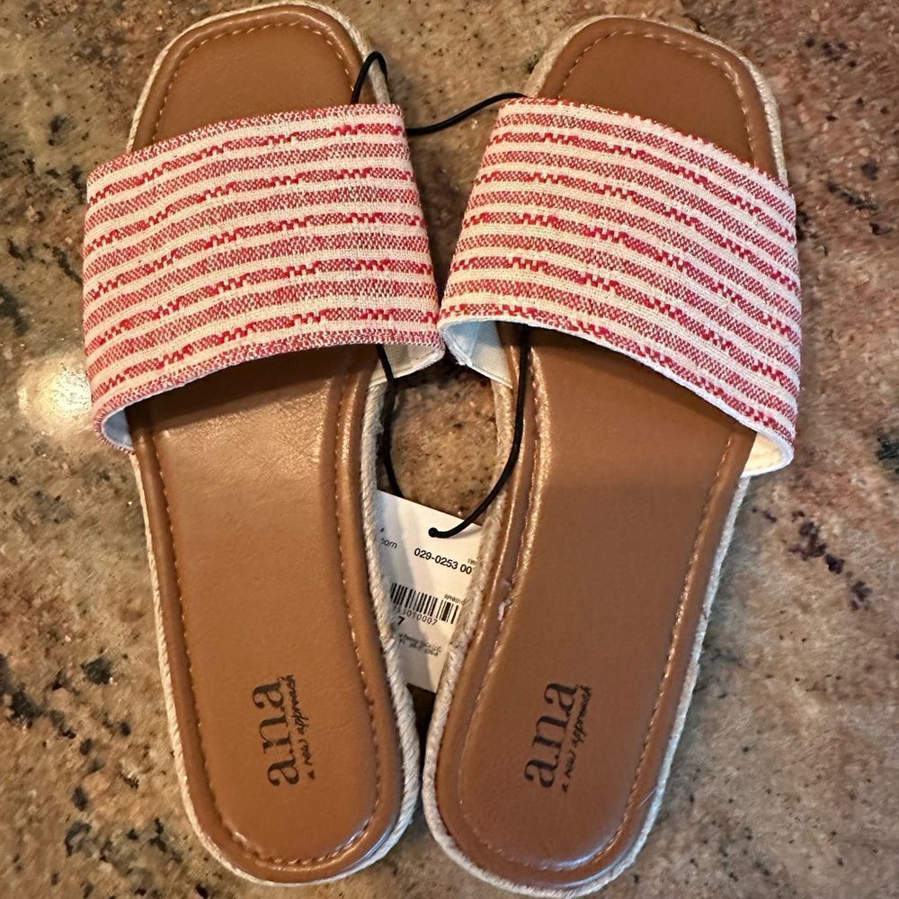 flat band sandals tan red and white size 7